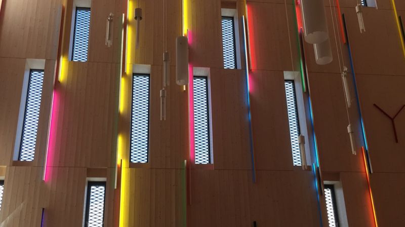 Regnbuemesse i Stjørdal kirke i anledning Stjørdal Pride