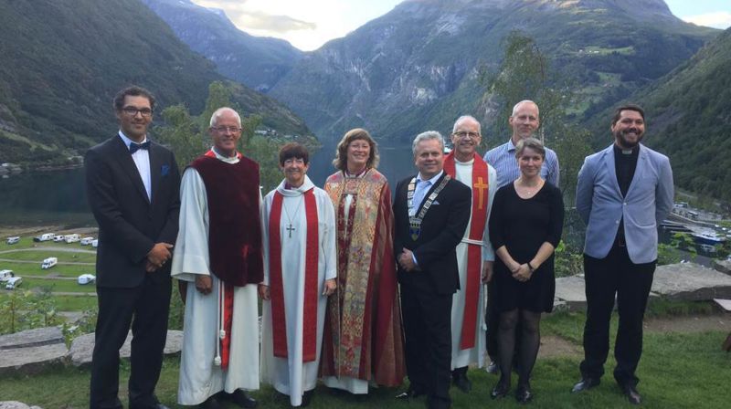 F.v: Jon Axel Solhaug, Stein Karstensen, Christine Hardman, Ingeborg Midttømme, Jan Ove Tryggestad, Svein Runde, Carolin Eide, Gunnar Inge Eide, Morang Berg.