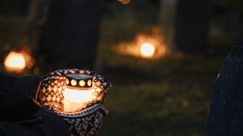 Allehelgengudsteneste med rom for sorg og håp i Sunnylven kyrkje søndag 2. november kl 20.00