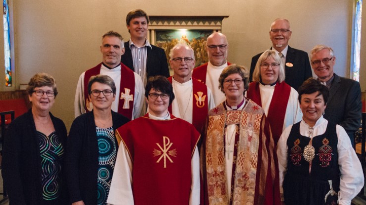 Kirsti Evensen Bjåstad ordinert til prest