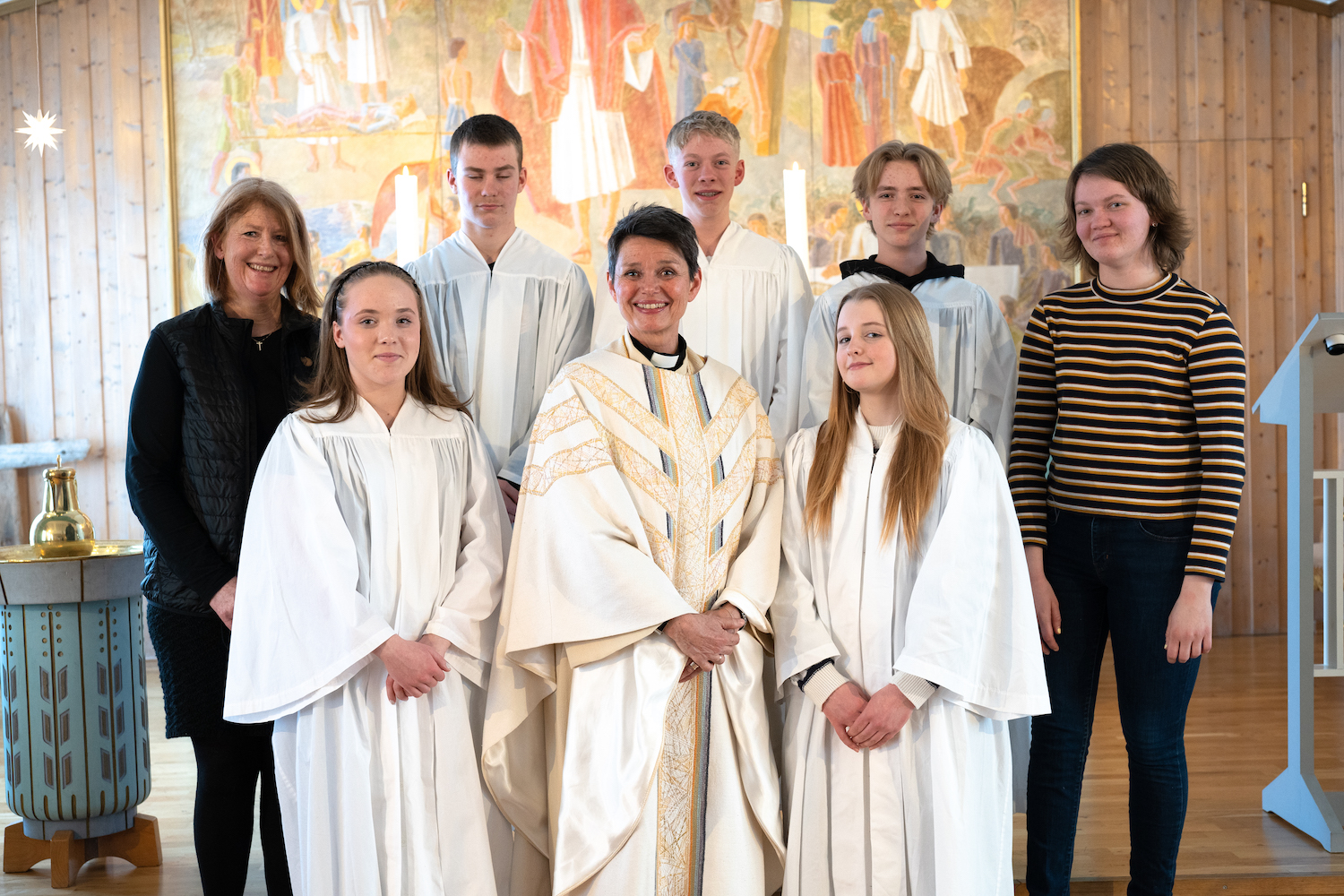 2023-kullet med konfirmanter i Svalbard kirke, foto: Anja C. Markussen/Svalbardposten