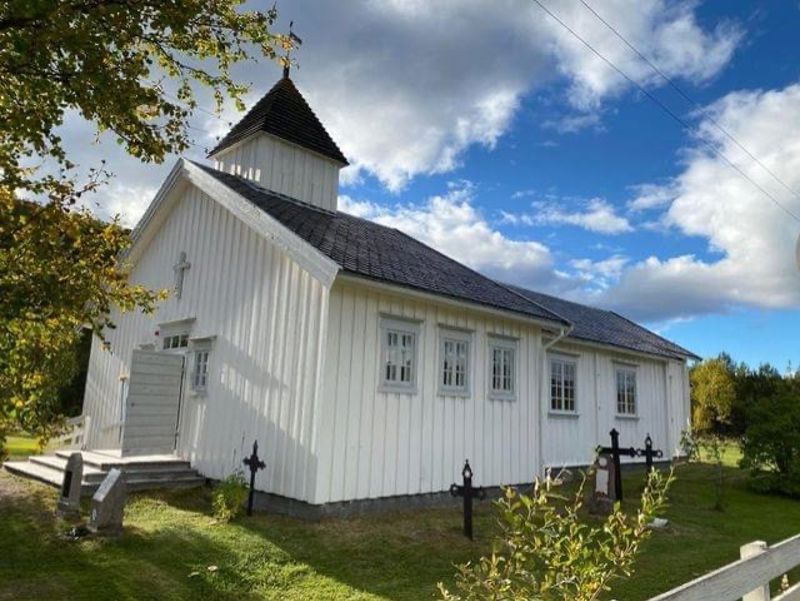 Deanu girkut/ Kirkene i Tana - sju møteplasser, èn menighet