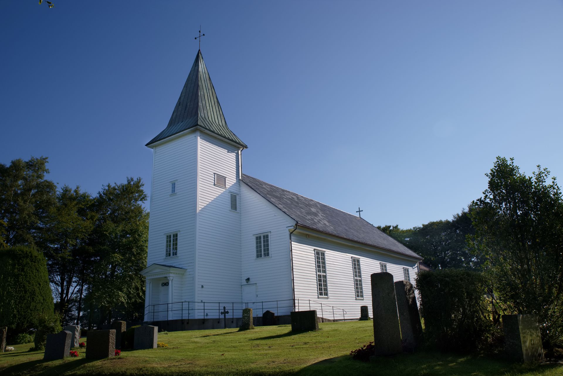 Sommarturnus i kyrkjene våre