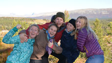 Vi har ungdommer som trenger deg! Er du vår nye ungdomsarbeider? Foto: kirken.no