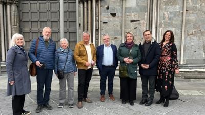 Ramallah-presten Munther Isaac (nr. 2 fra høyre) besøkte denne uken biskop Herborg Finnset, representanter for bispedømmeråd, lederen i Kirkelig fellesråd i Trondheim (KfiT), prester og menigheter i Trondheim og Levanger. Foto: Kirka i Trondheim