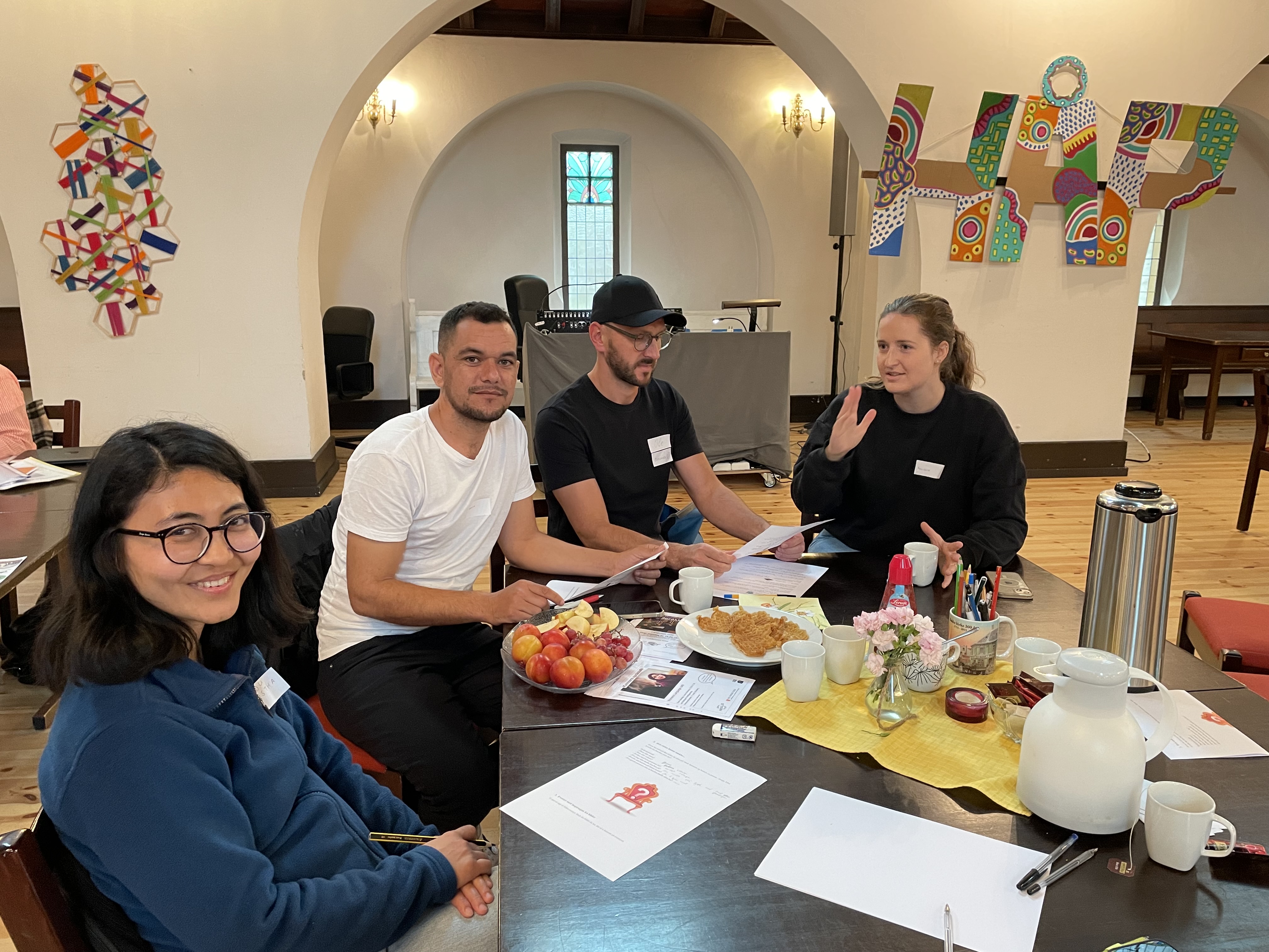 Trenger du å øve på norsk? Både kvinners språkkafé og Lademoen språkkafé er i gang. Foto: Bo Mathisen