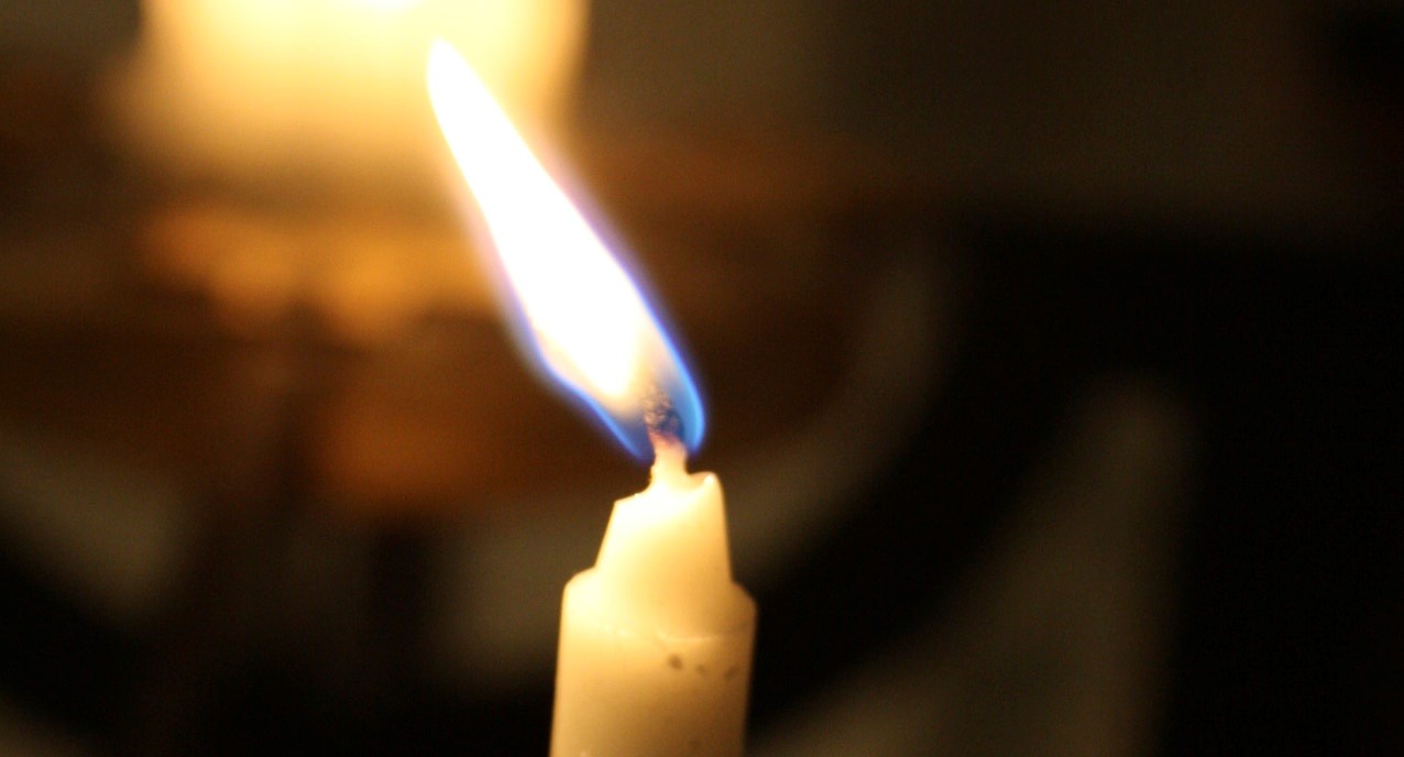 KIRKEN ER IKKE STENGT