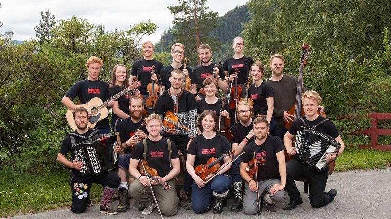 Snaustrinda Spelemannslag kommer på besøk