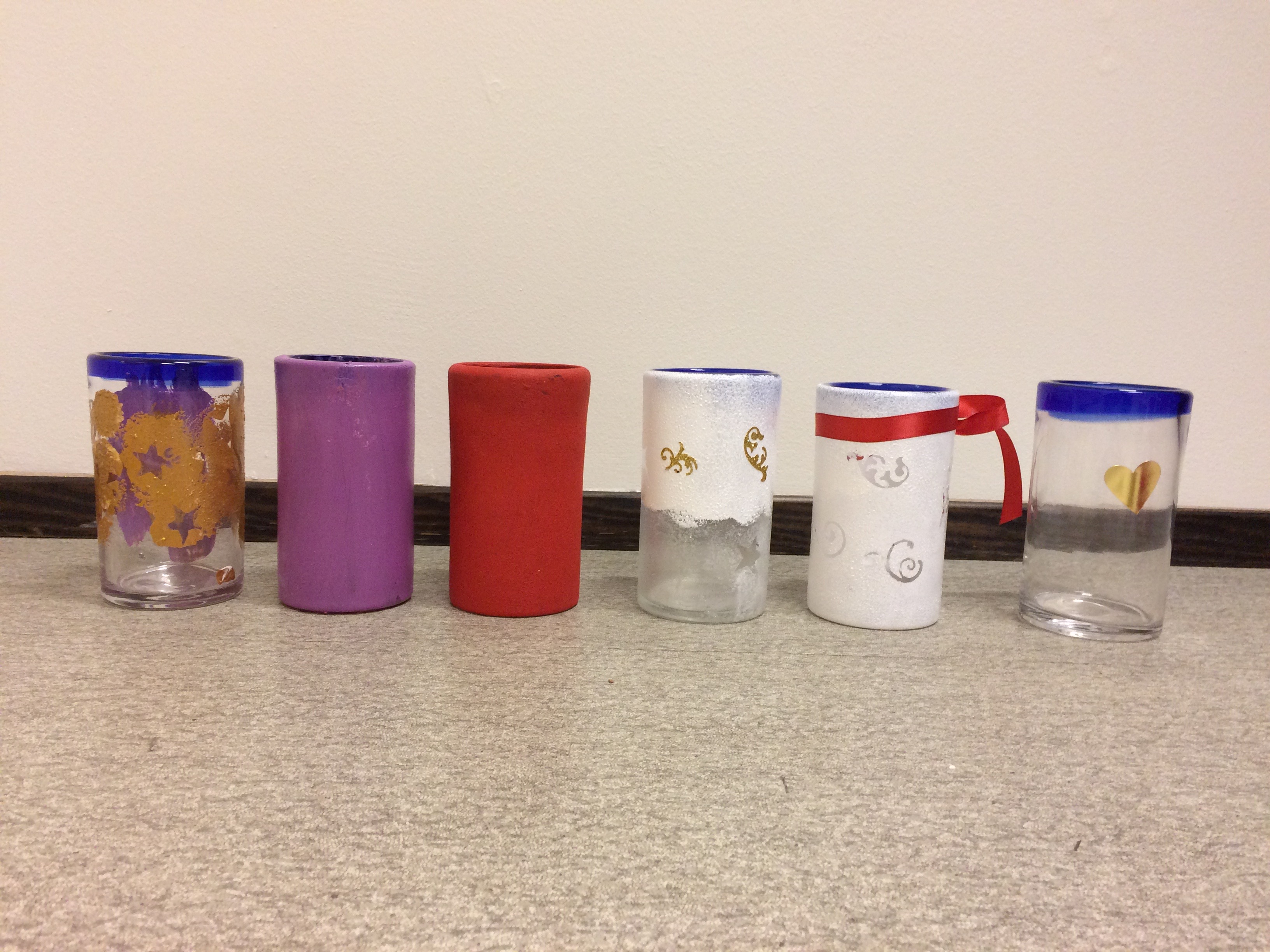 Fine lyslykter fra Lys Våken kan hentes i Berg kirke