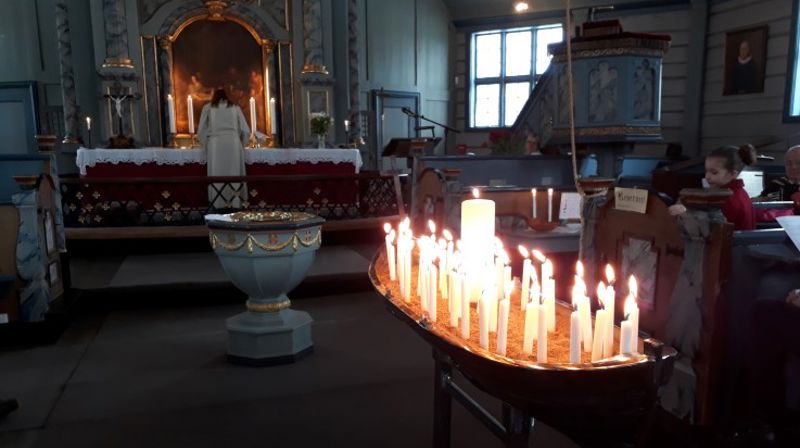 Lysbåt i Klæbu kirke