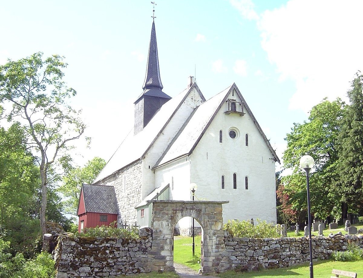 Tingvoll kirke