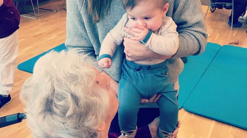 Babysang er en fantastisk mulighet til å knytte deg tettere til babyen din gjennom sang og musikk. Foto: Den norske kirke