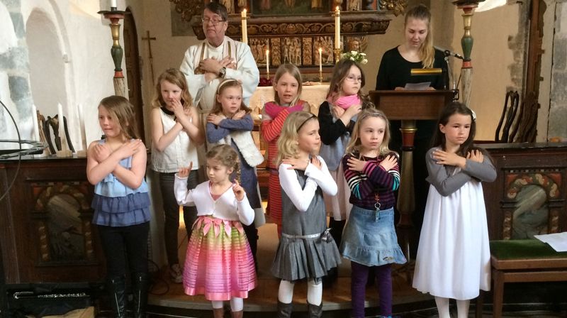 Tilbakeblikk: Familiegudstjenesten 12/4-15