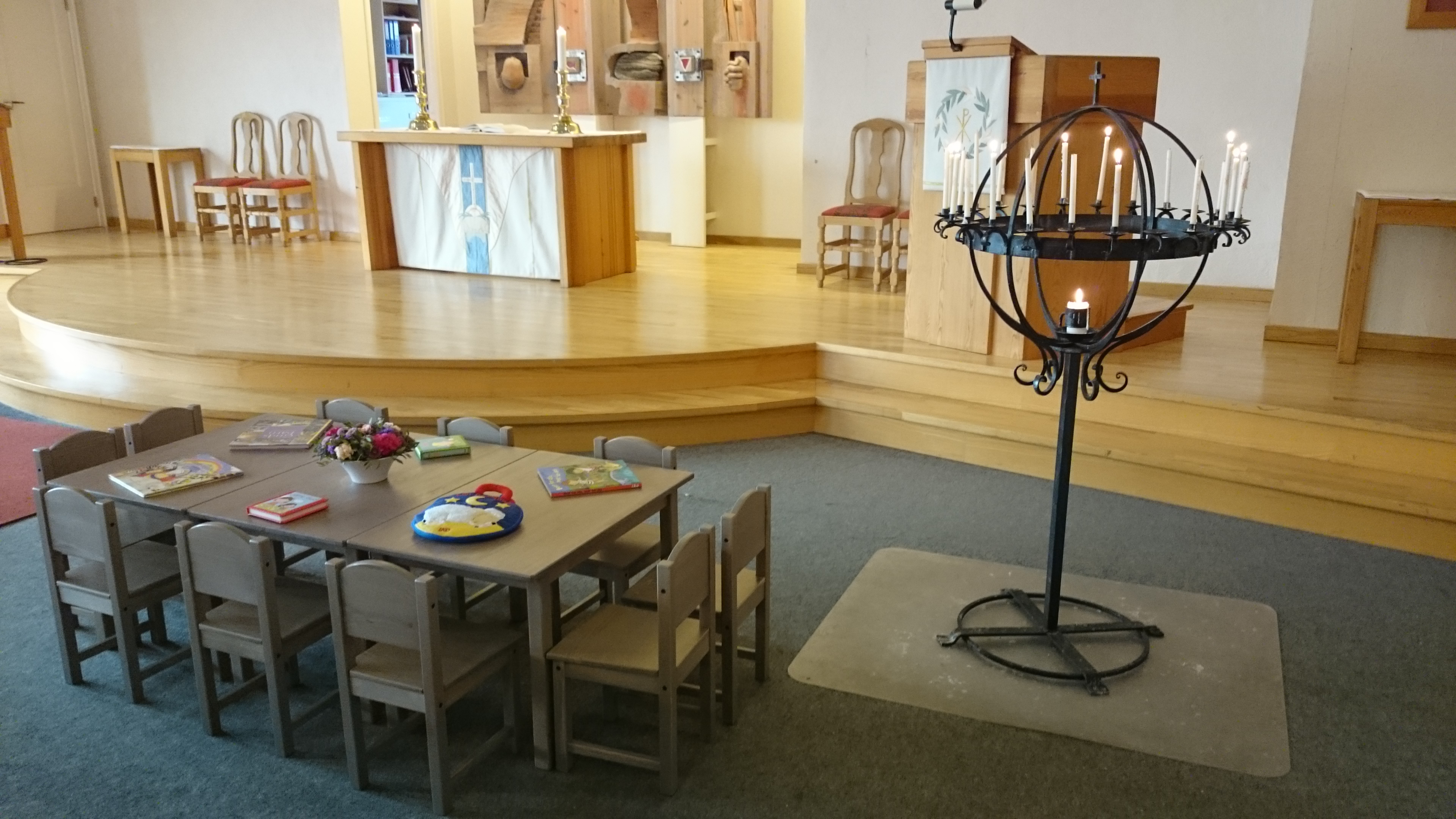 Familiegudstjeneste og juletrefest