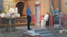 Inger Maren Tveit introduserte vår nye kantor Magnus Leite på gudstjeneste i Strinda søndag 18. april.  Bilder: Øystein Sørensen