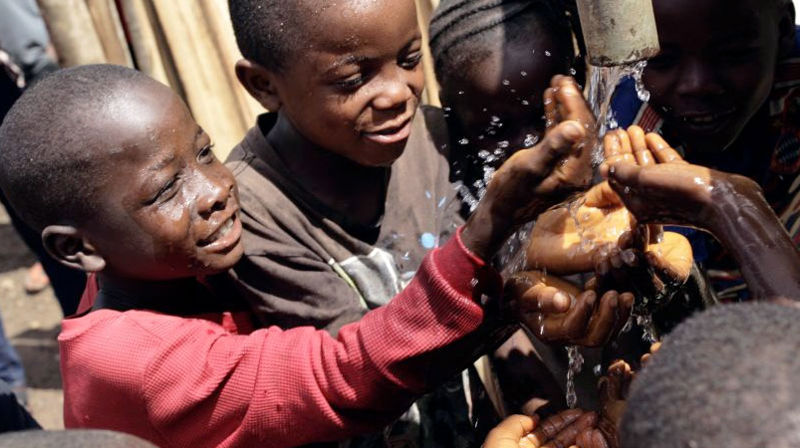 DIREKTE: Håpsbasar fra Jessheim kirke