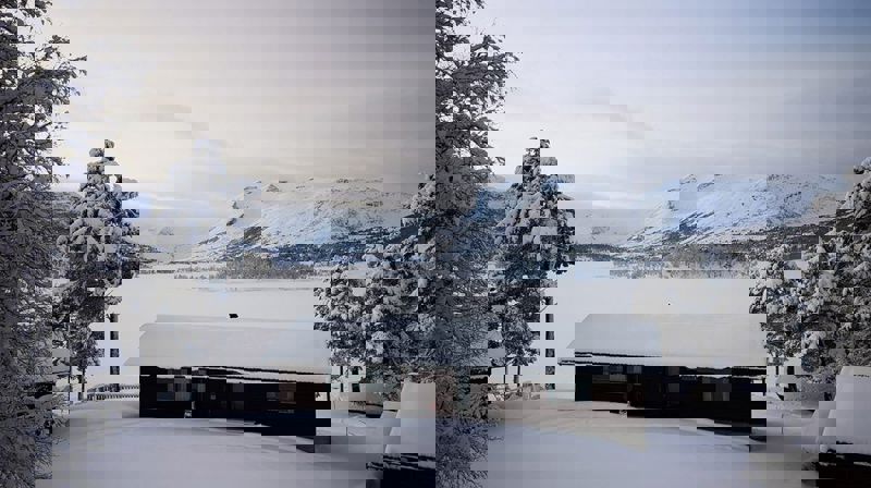 Orreneset i Sykkylven kommune ligg idyllisk til i enden av Nysætervatnet