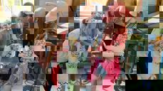 Tårnagenter på oppdrag i kyrkja