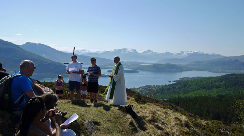 Når og kvar er gudstenestene?