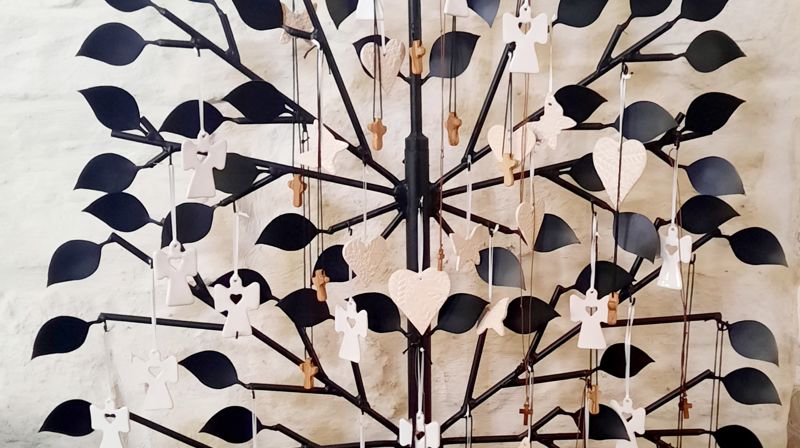 Livets tre i Våler kirke (Foto: Anika Suzan)