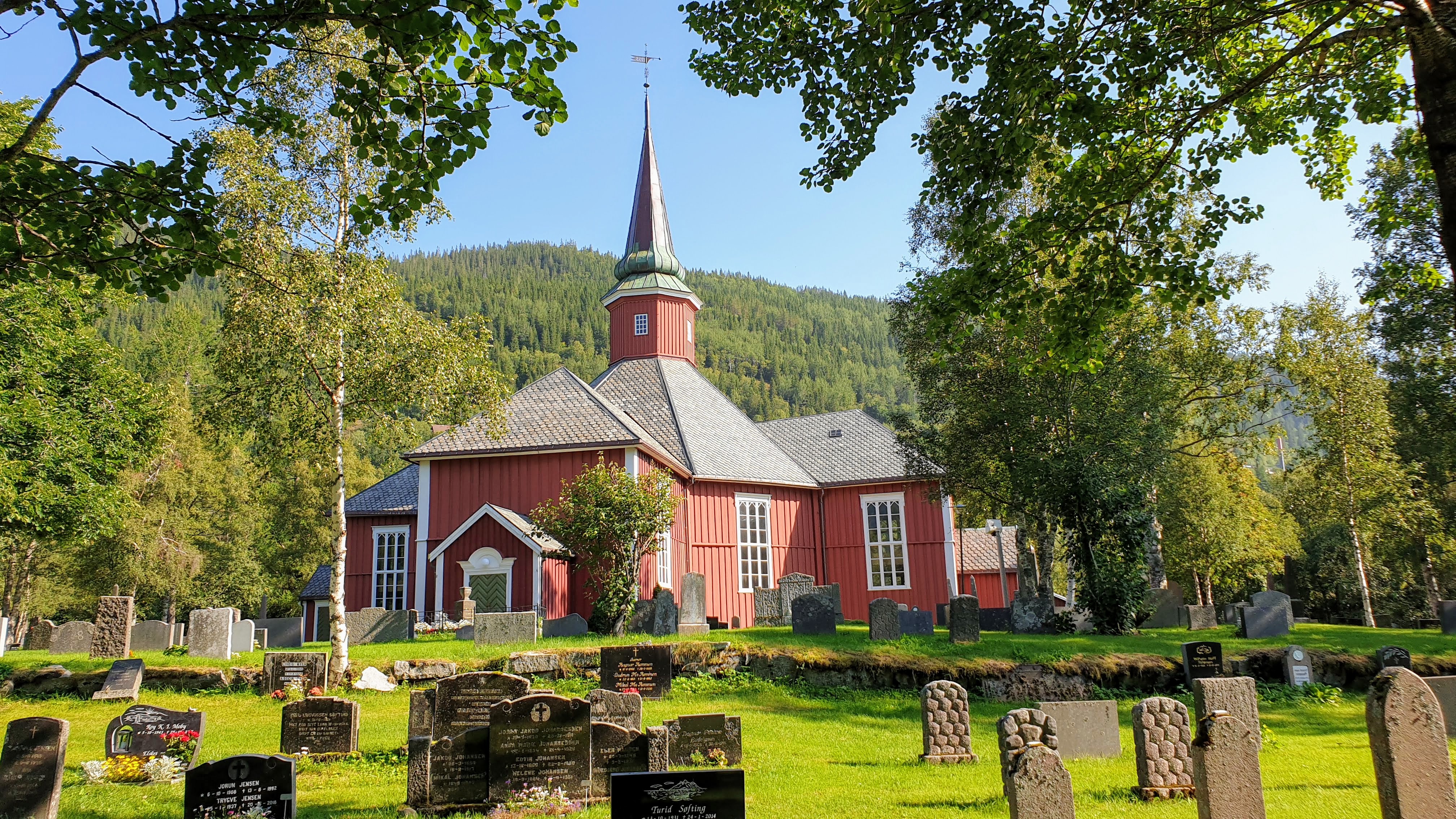 Dolstad kirke