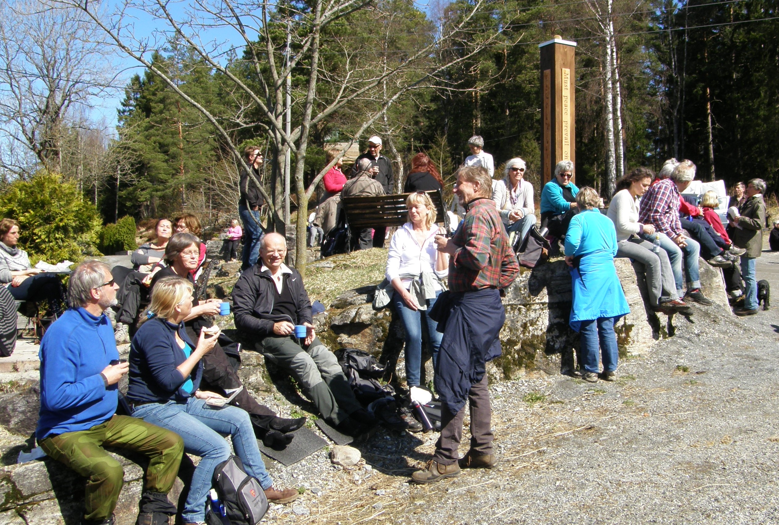 Ved fredspålen