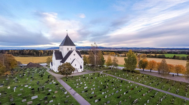 Kirkene våre gjenåpner!