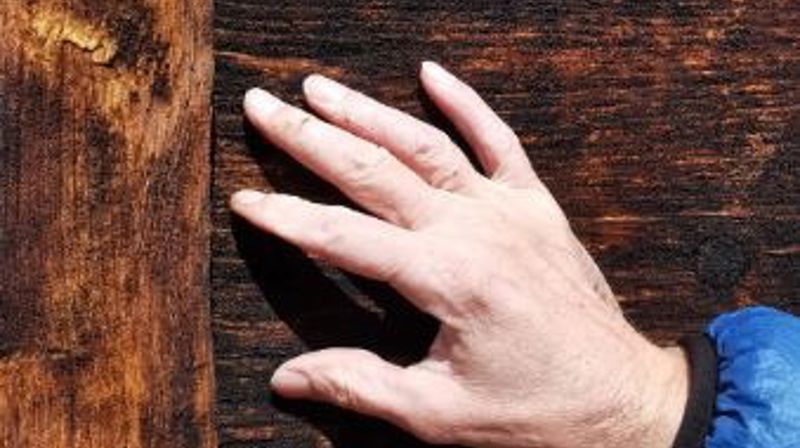 Tare Teksum besøkte Lomen stavkyrkje!