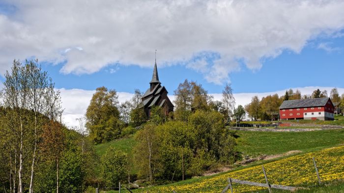 Høre stavkirke i Vang kommune. Foto: Kirkesøk.no