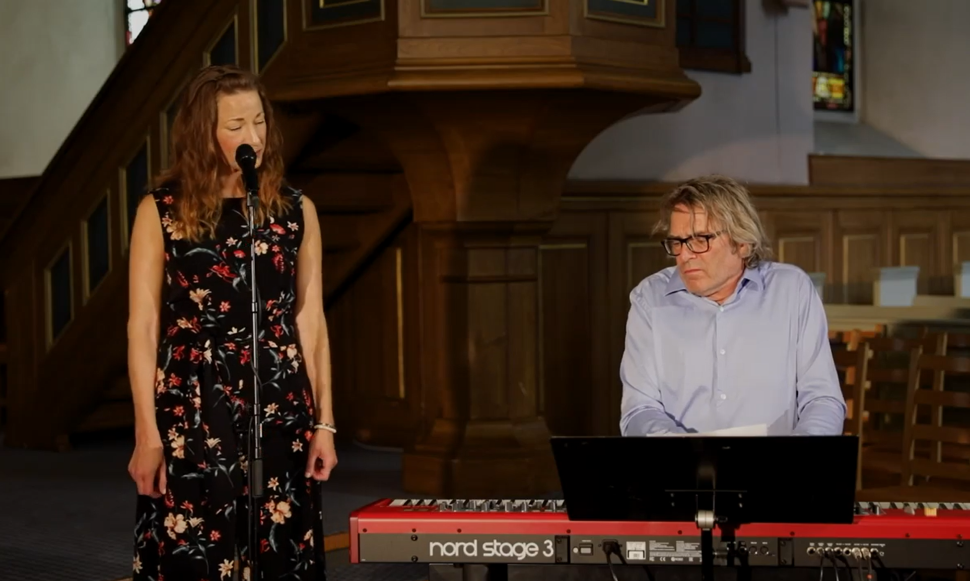 Jon Willy Rydningen og Eline Smith gir deg stemningsfull musikk i denne sommerandakten fra Østre Fredrikstad kirke.