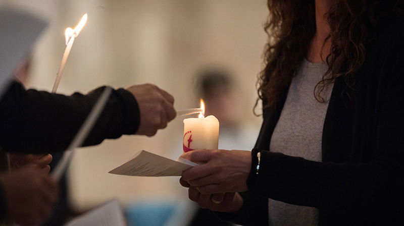 Et lys for tros- og livssynsfrihet. (Foto: Albin Hillert/KV)