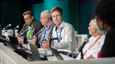 Ole Andreas Grøtte Børnes i panelsamtale i Dubai. (Foto: Albin Hillert, Det lutherske verdensforbund)