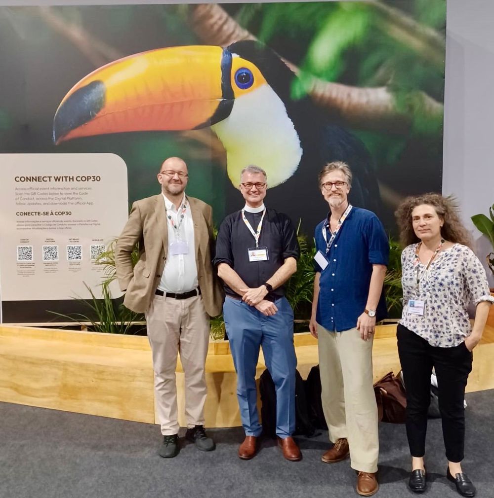 Her møter gruppa Green Faiths leder Fletcher Harper