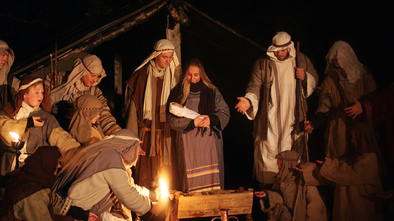 I åtte år har Lyngdal Misjonskirke arrangert julevandringen «Veien til Betlehem». (Foto: Jonas Hovden)