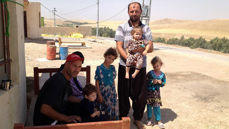 En av de internt fordrevne shia og zoroastriske familiene fra Mosul som har fått hjelp fra Det lutherske verdensforbund i den kristne byen Bandawaya, Irak. Foto: LWF/D. Poppe