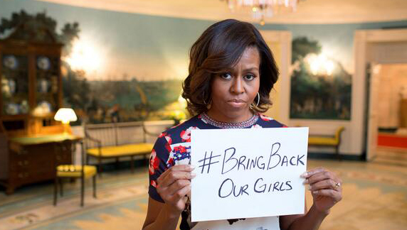 Michelle Obama var en av mange som stilte seg bak den verdensomspennende appellen «Bring back our girls» våren 2014. Foto: Twitter