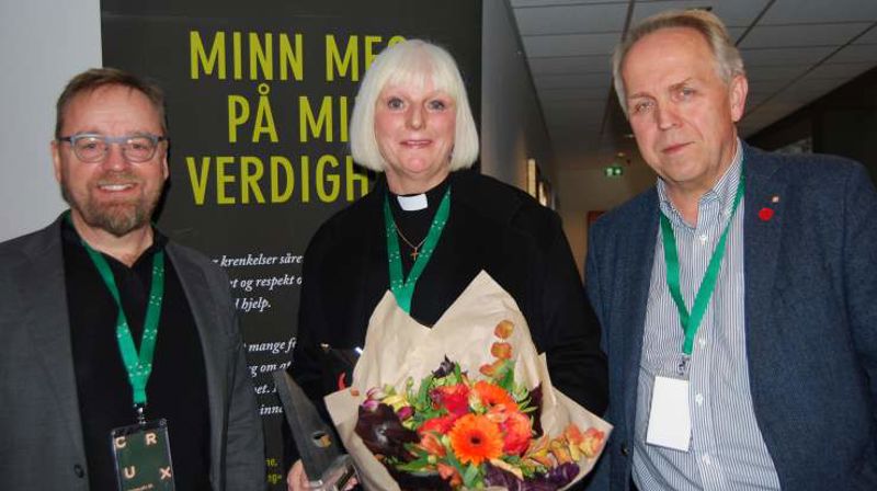 Helmuth Liesem, generalsekretær i Crux, Elisabeth Torp, daglig leder på Ressurssenteret og Leiv Sigmund Hope i Diakonforbundet. (Foto: Gry Jorunn Holmen, Crux)