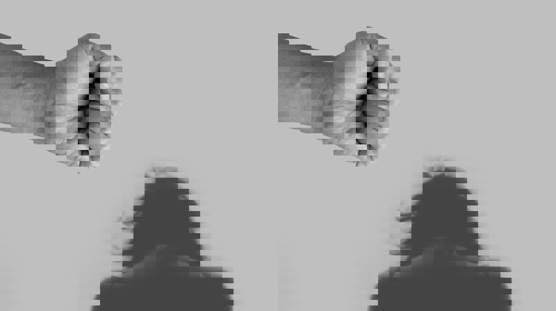 Vold mot kvinner foregår i alle samfunn. (Foto: Pixabay)