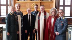 Sjef Forsvarsstab Generalløytnant Ingrid Gjerde, preses Olav Fykse Tveit, slottskirkens kantor Lars Notto Birkeland, prest i slottskirken major Trygve Tyreid, sjef Forsvarets tros- og livsynskorps Brigader Knut Espen Høidal, biskop Kari Veiteberg, kommandant Akershus festning/sjef Forsvarets Fellestjenester brigader Gyda Ellefsplass Olssen