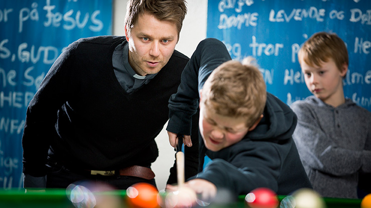 Arild Tjørve (35), yrke: diakon.