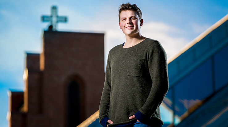 Knut-Helge Fjeldstad (28), yrke: kateket