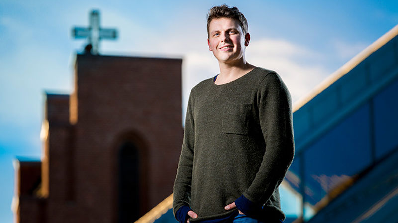 Knut-Helge Fjeldstad (28), yrke: kateket