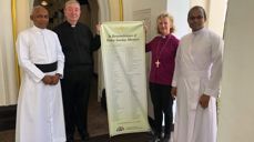 Biskopene Bernt Eidsvig og Kari Veiteberg i Sri Lanka i 2019. (Foto: Ukjent)