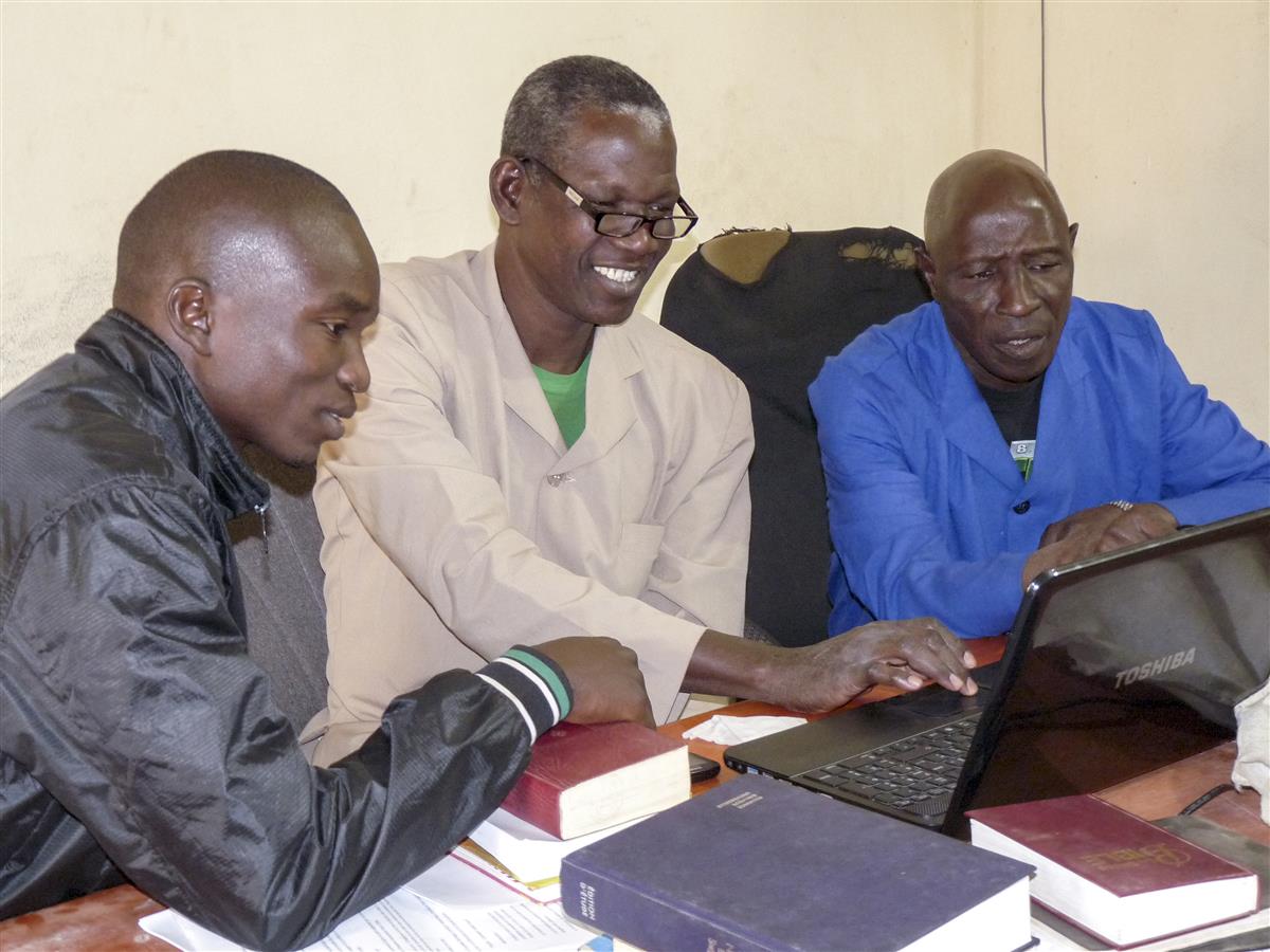 Både NMS og Normsjon er engasjert i bibeloversettelse i Mali